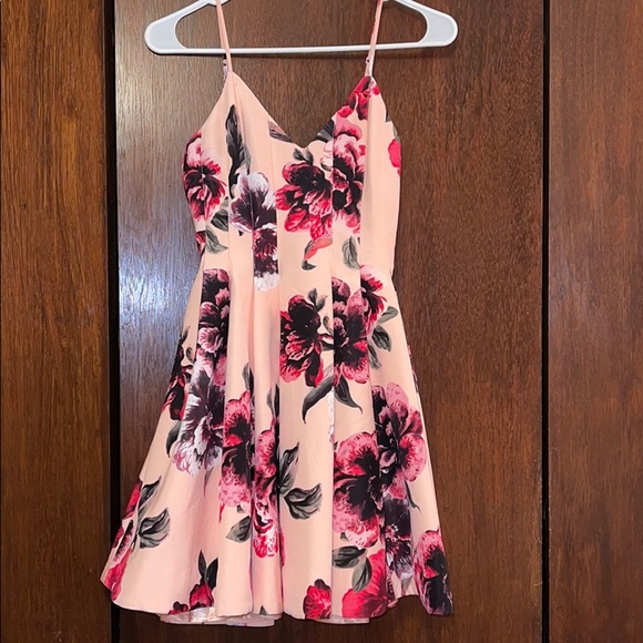 Keepsake Dress from Planet Blue - Picture 6 of 16